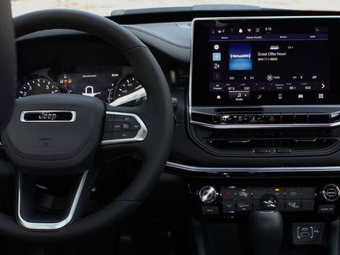 New 2026 Jeep Compass Limited image 18