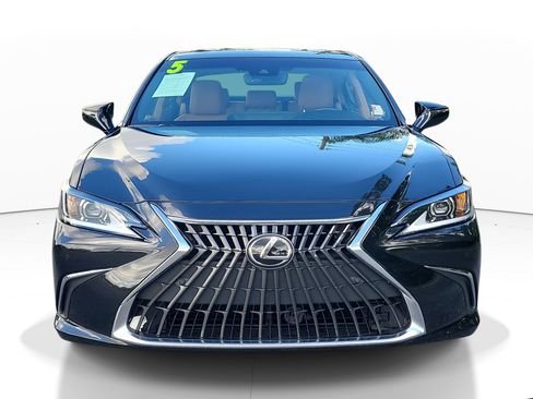 Used 2025 Lexus ES 300h w/ Premium Package FWD image 2