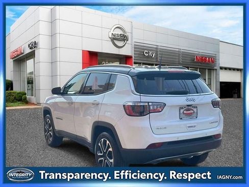 Used 2023 Jeep Compass Limited AWD/4WD image 8