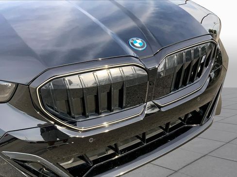 Used 2026 BMW i5 eDrive40 w/ M Sport Package AWD/4WD image 28
