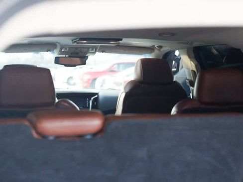 Used 2016 Cadillac Escalade ESV Luxury image 35