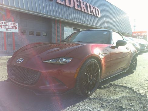 Used 2020 MAZDA MX-5 Miata Club w/ Brembo/BBS Recaro Package image 11