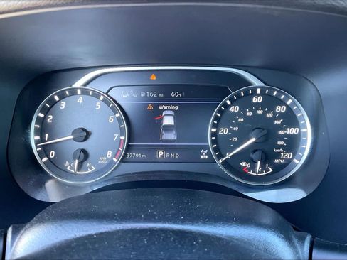 Used 2022 Nissan Frontier SV w/ SV Premium Package image 25