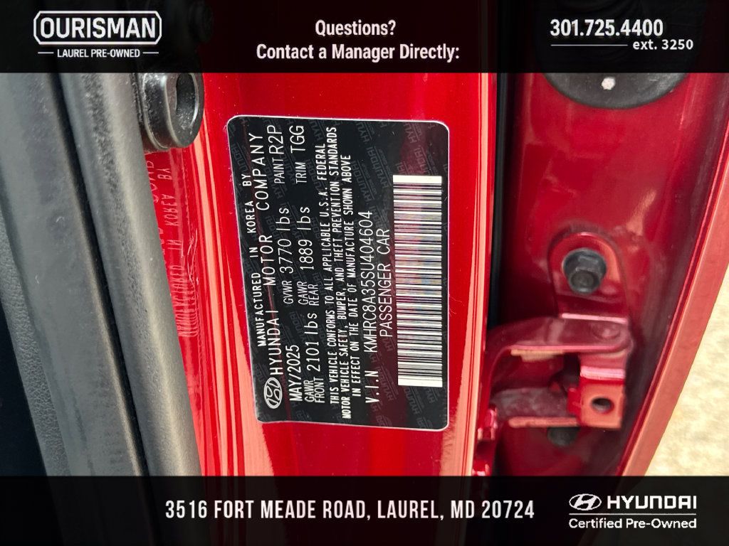 Certified 2025 Hyundai Venue SEL FWD image 27