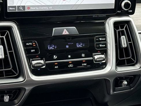 Used 2023 Kia Sorento S w/ Panoramic Sunroof Package AWD/4WD image 22