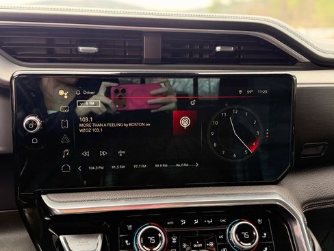 Used 2023 GMC Sierra 1500 Denali w/ Denali Reserve Package image 14