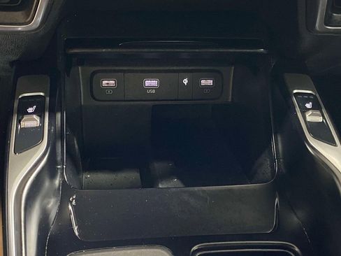 Used 2023 Kia Sorento EX FWD image 31