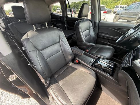 Used 2017 Honda Pilot Elite image 6