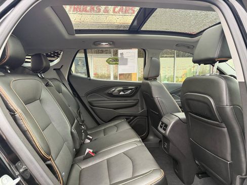 Used 2024 GMC Terrain AT4 w/ Infotainment Package II AWD/4WD image 21