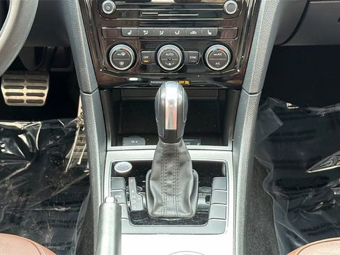 Used 2022 Volkswagen Passat 2.0T image 30