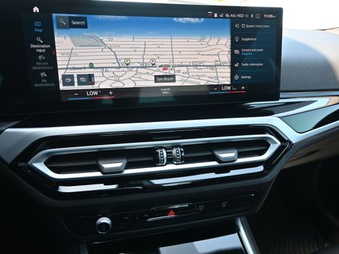 Used 2023 BMW M2 w/ Lighting Package RWD image 65
