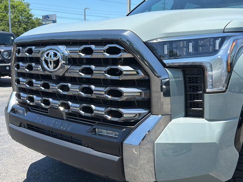 Used 2025 Toyota Tundra Platinum AWD/4WD image 14