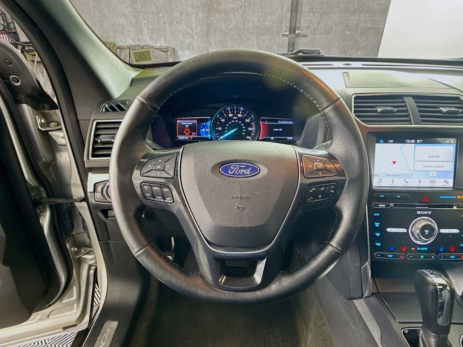 Used 2017 Ford Explorer Limited AWD/4WD image 11