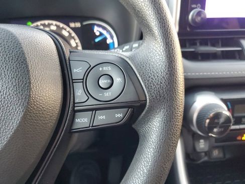 Used 2023 Toyota RAV4 XLE image 22