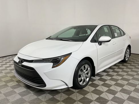 New 2026 Toyota Corolla LE image 3