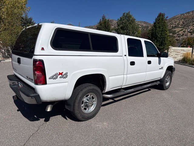Used 2005 Chevrolet Silverado 2500 LT w/ Heavy-Duty Power Package AWD/4WD image 9