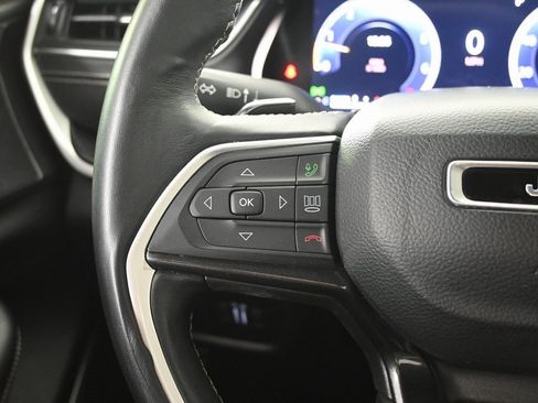 Used 2022 Jeep Grand Cherokee L Laredo image 36