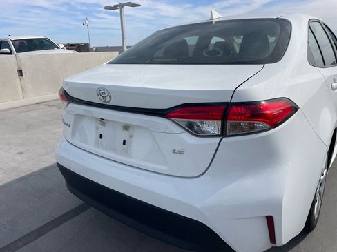 Used 2024 Toyota Corolla LE image 4