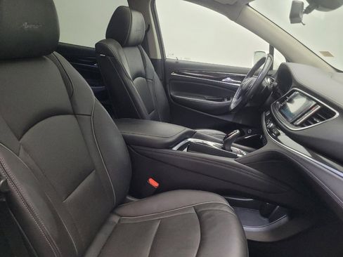 Used 2019 Buick Enclave Avenir w/ Avenir Technology Package AWD/4WD image 21