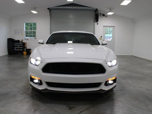 Used 2017 Ford Mustang GT Premium w/ Black Accent Package RWD image 3