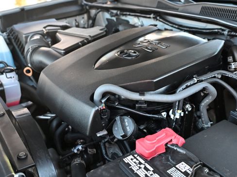 Used 2021 Toyota Tacoma TRD Sport w/ Technology Package image 53