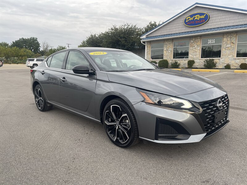 Used 2023 Nissan Altima 2.5 SR AWD/4WD image 1