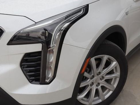 Certified 2021 Cadillac XT4 Luxury w/ Cold Weather Package image 3