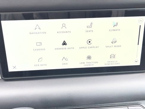 Used 2020 Land Rover Defender 110 SE image 21