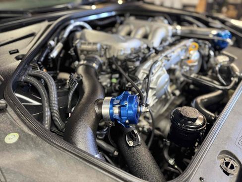Used 2014 Nissan GT-R Premium w/ Premium Interior Package AWD/4WD image 11