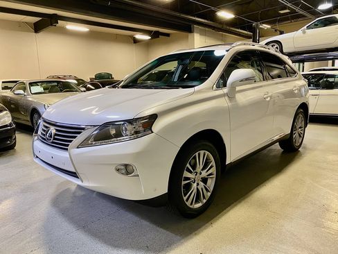 Used 2013 Lexus RX 350 AWD w/ Navigation Pkg image 2