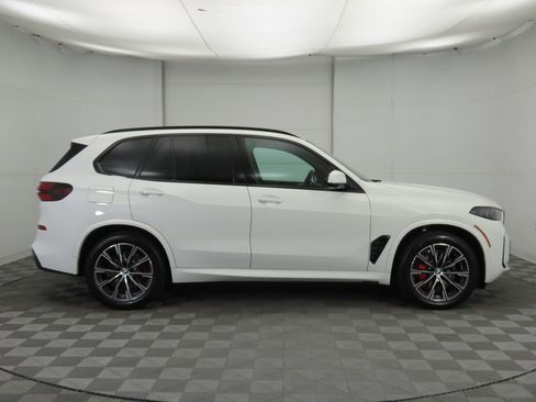New 2026 BMW X5 sDrive40i w/ M Sport Package image 4