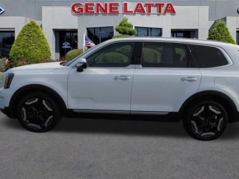 Used 2024 Kia Telluride S w/ S Sunroof Package image 13
