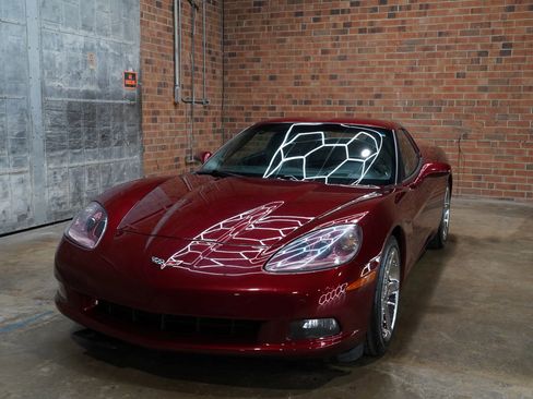Used 2007 Chevrolet Corvette Coupe w/ Preferred Equipment Group image 6