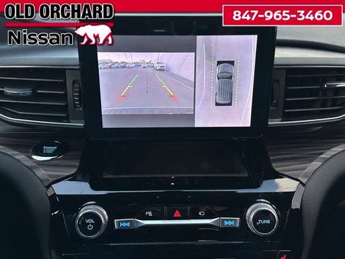 Used 2022 Ford Explorer Limited w/ Class IV Trailer Tow Package image 16