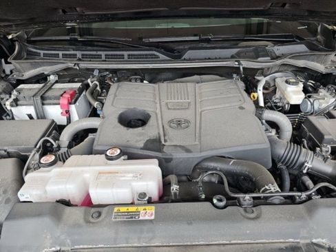 Used 2026 Toyota Tundra Platinum AWD/4WD image 18