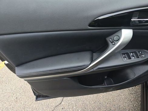 Used 2024 Mitsubishi Eclipse Cross SE image 8