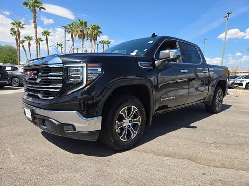 Used 2025 GMC Sierra 1500 SLT AWD/4WD image 2