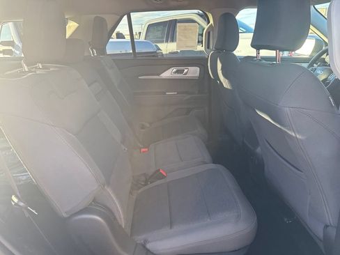New 2026 Ford Explorer Active RWD image 18