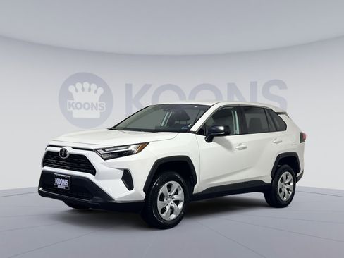 Used 2025 Toyota RAV4 LE image 1