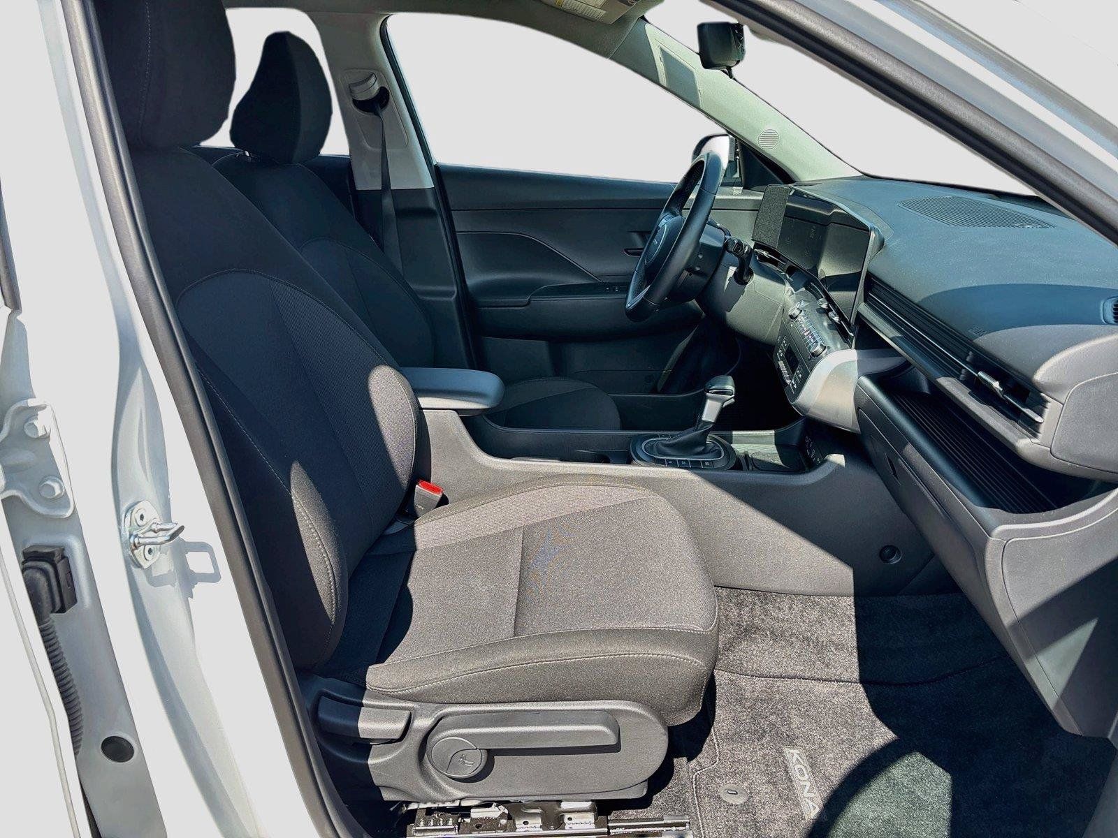 Certified 2026 Hyundai Kona SEL Sport AWD/4WD image 27
