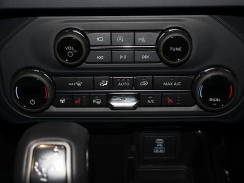 New 2025 Ford Bronco Outer Banks image 25