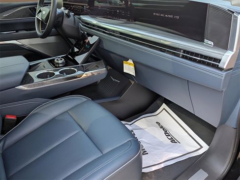 New 2025 Cadillac Escalade IQ Sport 2 image 13