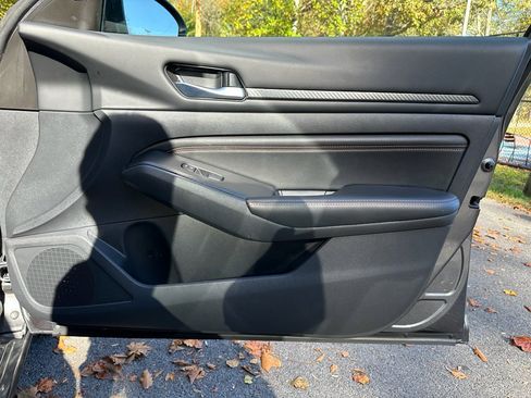 Used 2022 Nissan Altima 2.5 SR w/ Midnight Edition Package image 28