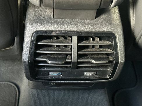 Used 2025 Audi Q3 2.0T Premium AWD/4WD image 41