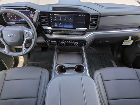 New 2026 Chevrolet Silverado 2500 LTZ w/ Trail Boss Package AWD/4WD image 9