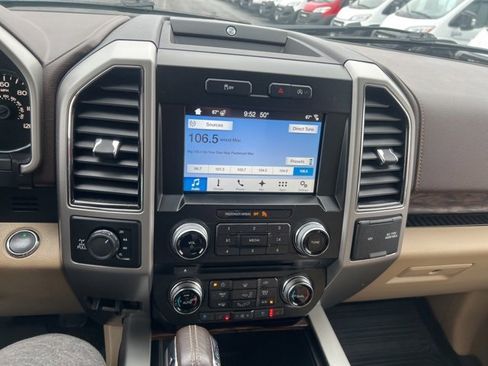 Used 2018 Ford F150 Lariat w/ Equipment Group 502A Luxury image 19