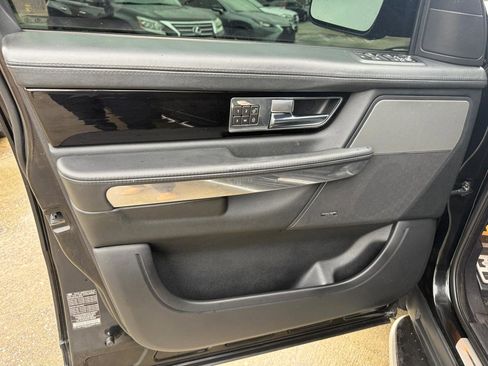 Used 2013 Land Rover Range Rover Sport Supercharged w/ Vision Assist Pkg AWD/4WD image 12