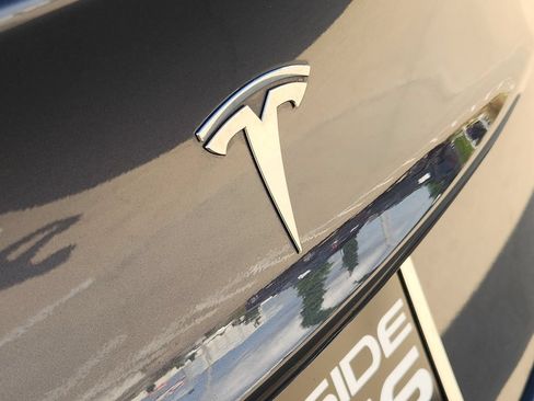 Used 2023 Tesla Model 3 Standard Range RWD image 12