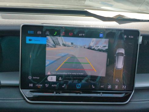 New 2026 Volkswagen Tiguan SE R-Line image 13