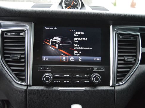 Used 2017 Porsche Macan image 13